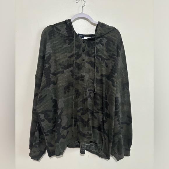 Daytrip Waffle Knit Camo Hoodie - Picture 1 of 4
